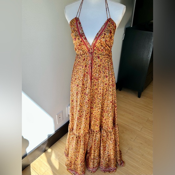 Dresses & Skirts - Boho Floral Halter Maxi Dress, NWT